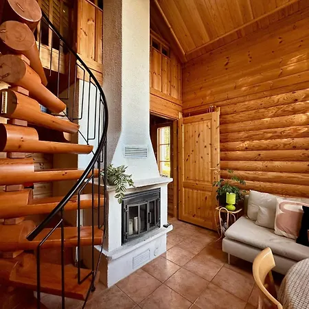 Chalet Gotolevi, In, Out *